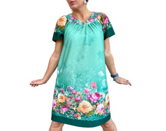 Vintage Floral Polyester Caftan Loungewear Dress - Size M
