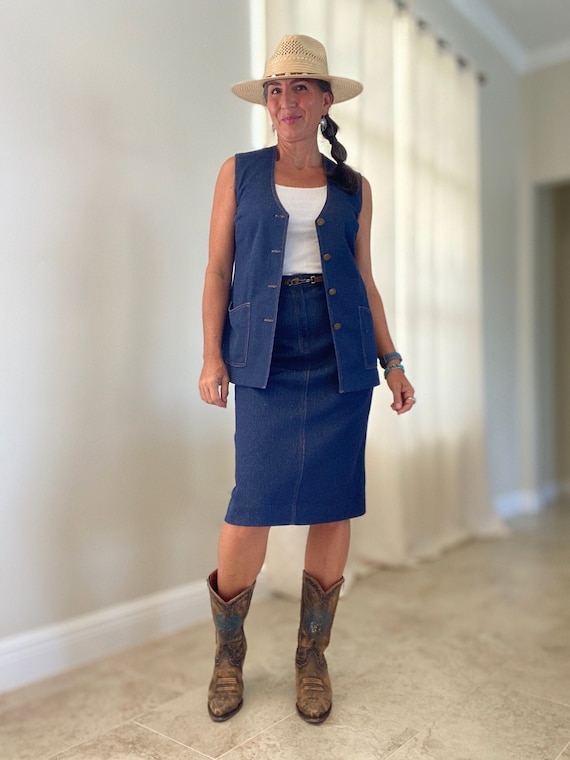 1970s Western Two Piece Vintage Skirt Suit | Weste