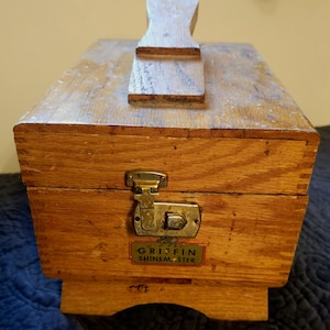 Vintage Griffin Shinemaster Wood Shoeshine Box with Brass Latch