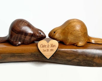 5th anniversary gifts for men, romantic gifts for her, beaver wood carving, couple gifts from Canada