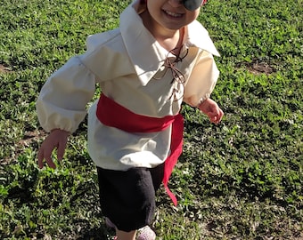 RENAISSANCE TODDLER Boy's Pirate outfit size 2-3T