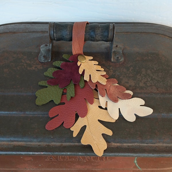 Oak Leaves Leather Handbag Wrap Charm Tassel, Genuine Deerskin Leather, Purse Fob, Hand Bag Tote, Fall Autumn, Oak Leafs, Nature Rustic