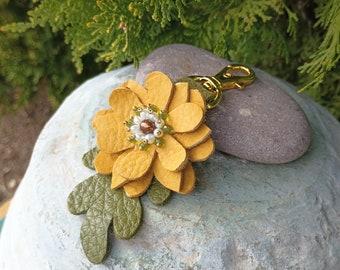 Flower Leather Zipper Pull, Genuine Leather, 5" Long, Pearls, Mustard Yellow, Floral, Leaf, Purse Charm, Fob Handbag, Small Clip On, Beaded