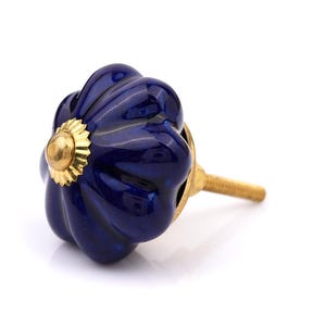 Tirador de cajón de cerámica azul con diseño floral pintado a mano y forma de calabaza – Tirador de armario de estilo bohemio vintage