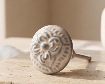 Handbeschilderde keramische ladeknop met bloemenmotief | Boho rustieke kastgreep