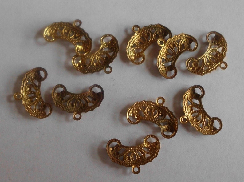 Gold Plated Brass Rustic Distressed Jewelry Components Vintage Jewelry Findings Filigree Vintage Charms Set of 10 Patina