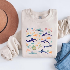 Vintage Sea Animals Sweatshirt: Retro Ocean Beach Sweater