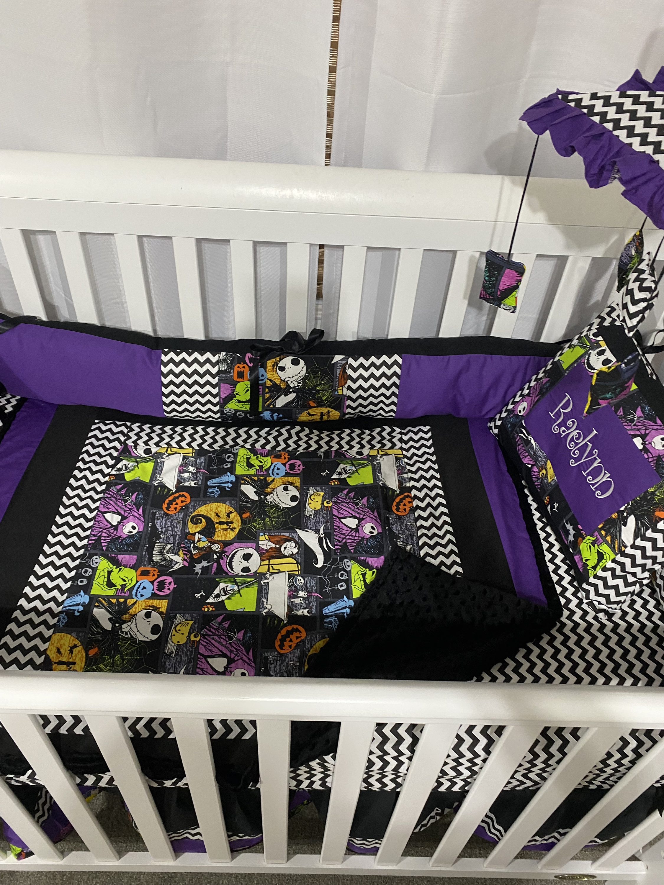 Nightmare before store christmas crib set