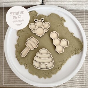 Sensory tray for filling | Bee | Sensory play | Sensory tray | Play tray | Filling tray | Honeycomb honey