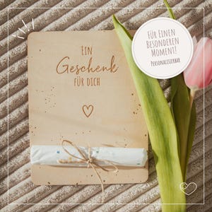 Tarjeta de cumpleaños de madera con grabado – Idea de regalo sostenible en efectivo – Vale de regalo de madera – «Un regalo para ti»