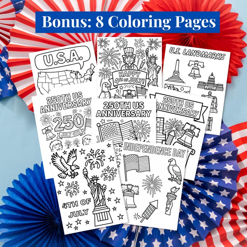 Puede incluir: Una colecci&oacute;n de ocho p&aacute;ginas para colorear con temas patri&oacute;ticos, incluyendo fuegos artificiales, banderas y la Estatua de la Libertad. Las p&aacute;ginas son en blanco y negro y presentan el texto "250th US Anniversary" y "4th of July". Abanicos de papel decorativos rojos, blancos y azules en el fondo.