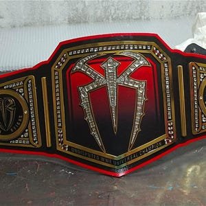 Spersonalizowane pasy zapaśnicze WWE, UFC, repliki pasów zapaśniczych z mosiądzu/cynku i wzorów CNC z bezpłatną wysyłką
