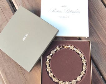 Avon Precious Pretenders 1971 Gold Tone Filagree Necklace - Original Box and Sleeve