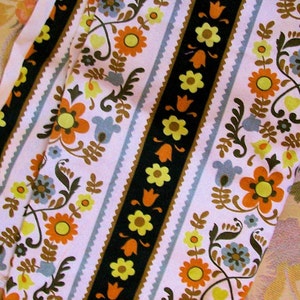 Vintage Mid Century Fabric // Danish Modern Upholstery Fabric 5ft // 1960s-70's Floral Retro image 2