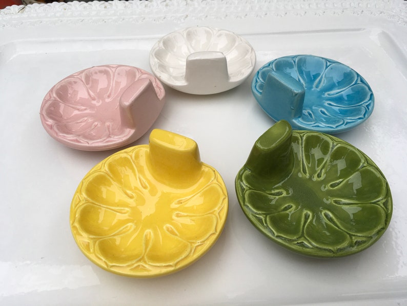 Lot Mid Century Original Hawaii Hotel Restaurant Lot Ceramic Flower Tiki Ashtray // Made in Japan image 3