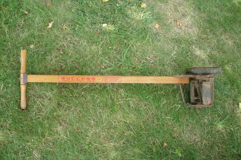Offers // Vintage Lawnmower Edger // American Lawn Mower Co