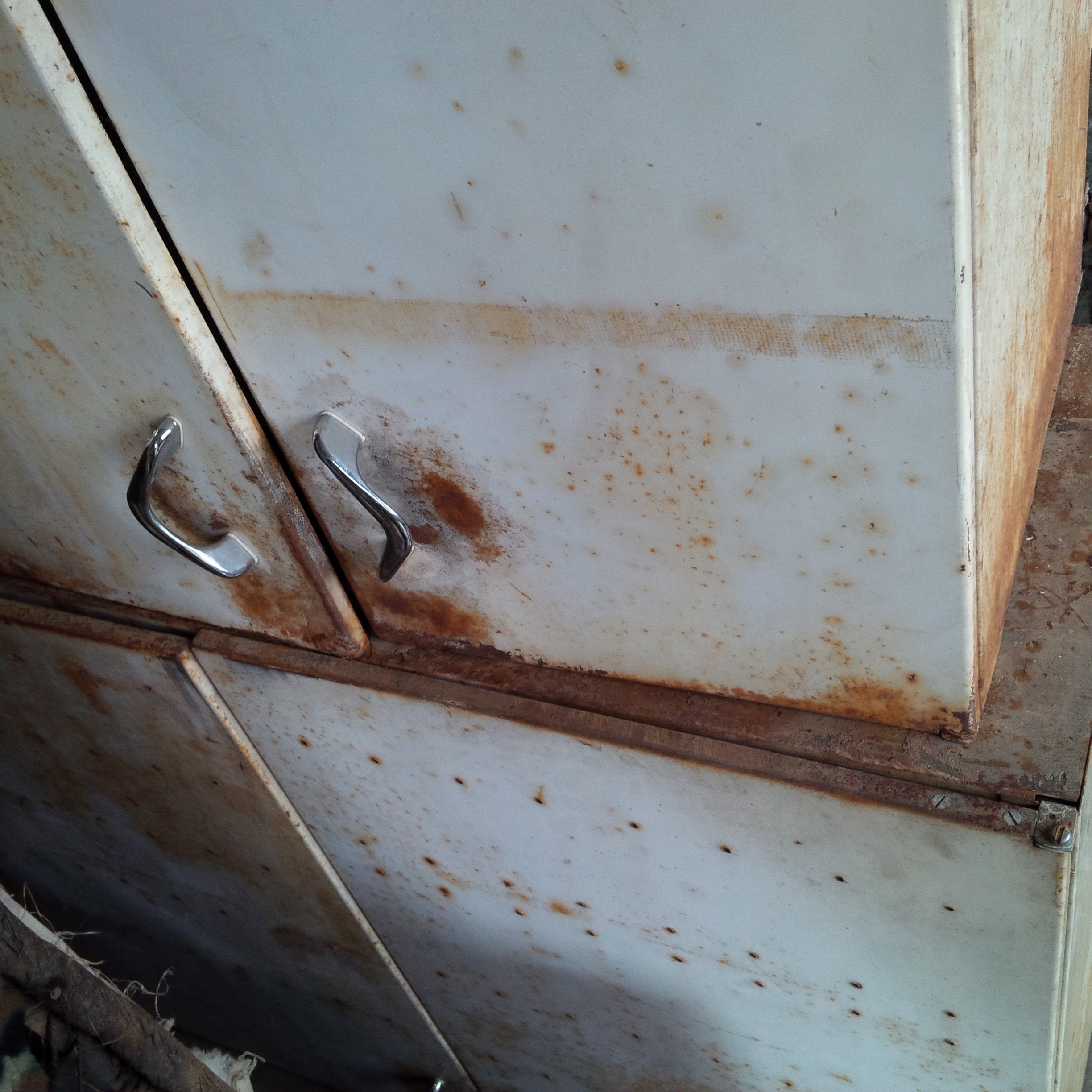 Original Youngstown Kitchens Steel // Heavy Rust // Boomerang