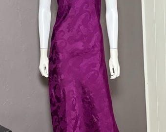 Abito sottoveste in jacquard di raso con motivo paisley anni '90, colore prugna-merlot, taglia L/XL