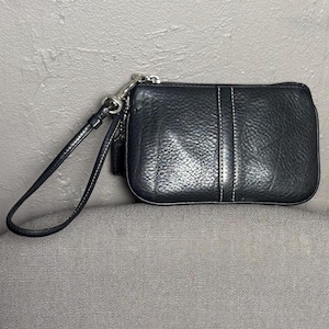 Vintage COACH Black Leather Wristlet Coin Purse Wallet Small Clutch