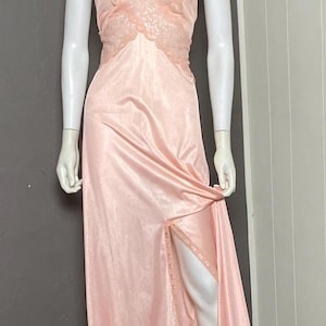 1970's Long Lacy Peach Nightgown from JCPenney size M/L