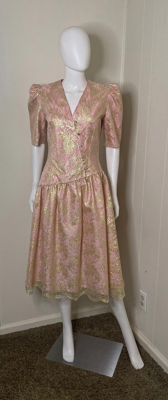 1980s Halston Pink Asymmetric Drop Waist Dress With Gold Metallic Lace Size 6 - Etsy New Zealand 1980s Halston Pink Asymmetric Drop Waist Dress With Gold Metallic Lace Size 6 - Etsy New Zealand