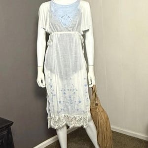 Abito vintage Free People ricamato BIANCO stile boho anticato NUOVO CON ETICHETTA Deadstock FP immagine 2