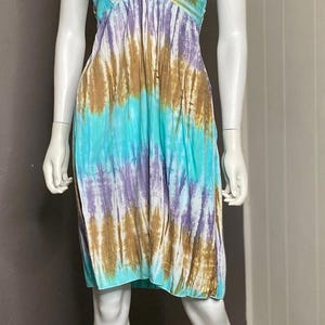 Abito midi tie-dye con scollo all&#39;americana anni &#39;90 di Young Fashion, taglia S/M