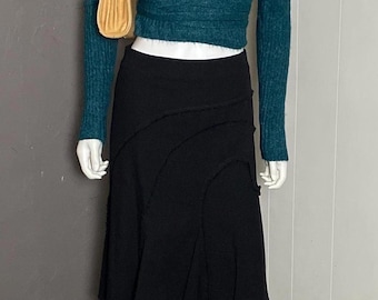 00's Black Midi Skirt with Exposed White Underlayer from Elevenses size 2