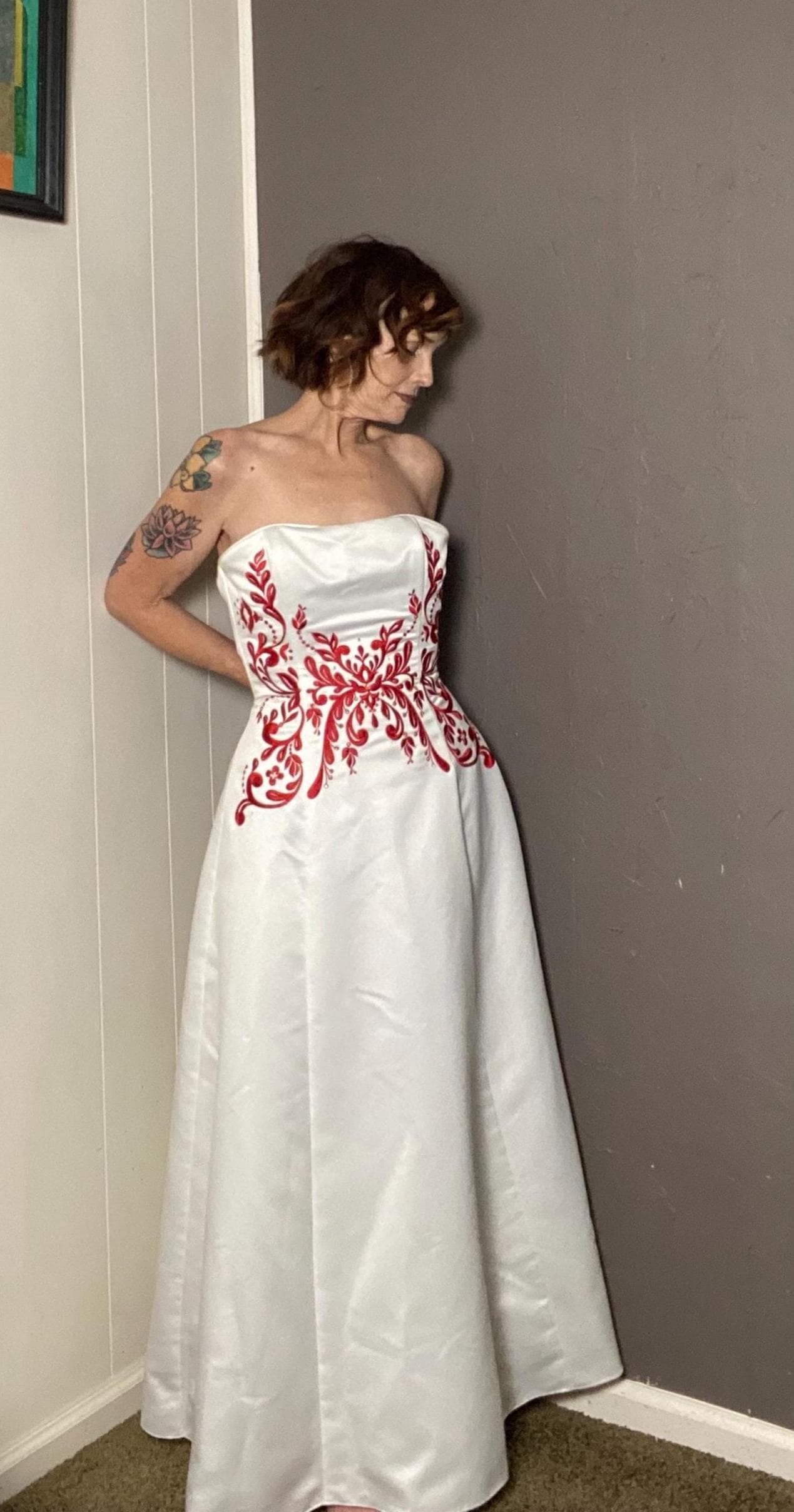 Y2K White Strapless Gown: Embroidered Red Floral, Size 6 - Etsy