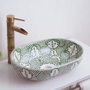 Lavabo marroquí ovalado de cerámica artesanal - Lavabo tradicional verde - TerraFez