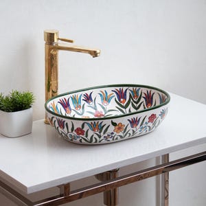Malowana ręcznie kwiatowa owalna umywalka nablatowa 16", wykonana na zamówienie wielokolorowa umywalka nablatowa, ręcznie wykonana toaletka, ceramiczna umywalka łazienkowa