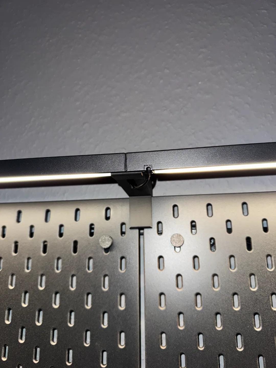 IKEA SKÅDIS Pegboard SKYDRAG Light Holder – Custom Mount for Skydrag ...