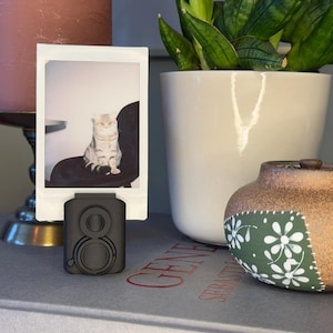 Polaroid Bildhalter - Instax Fotorahmen - Polaroid Display Ständer - Polaroid Schreibtisch Ständer - TLR Kamera - Benutzerdefinierte Farbe - 3D gedruckt
