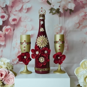 Brindis Set for quinceañeras, quinceañeros, Sweet 16 celebrations, weddings, and other special occasions