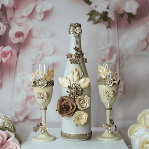 Brindis Set for quinceañeras, quinceañeros, Sweet 16 celebrations, weddings, and other special occasions