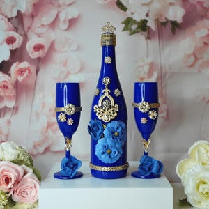 Brindis Set for quinceañeras, quinceañeros, Sweet 16 celebrations, weddings, and other special occasions