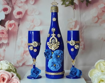 Brindis Set for quinceañeras, quinceañeros, Sweet 16 celebrations, weddings, and other special occasions