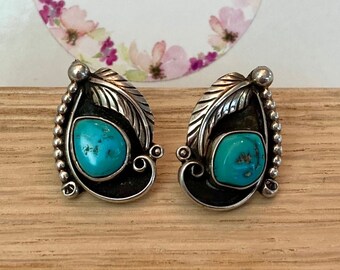 Turquoise Vintage Dangling Silver Stud Earrings Rich Color Black Matrix Navajo Feather Design Setting Statement Earring Southwest Boho Style