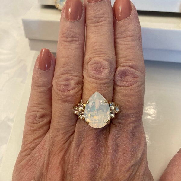 Ring White Opal Pear Shape Premium Crystal and Rhinestone Ring White Opal 18x13 Crystal Shiny Gold Tone Setting Adjusts Size 7 1/2 to 9 1/2