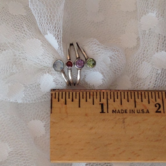 Vintage Multi Gemstone Ring: Moonstone, Garnet, A… - image 10