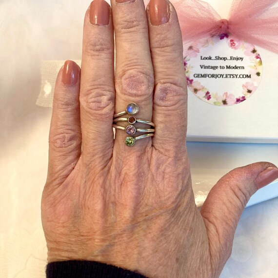 Vintage Multi Gemstone Ring: Moonstone, Garnet, A… - image 6