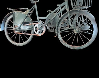 Vintage model bicycle in exquisite detail