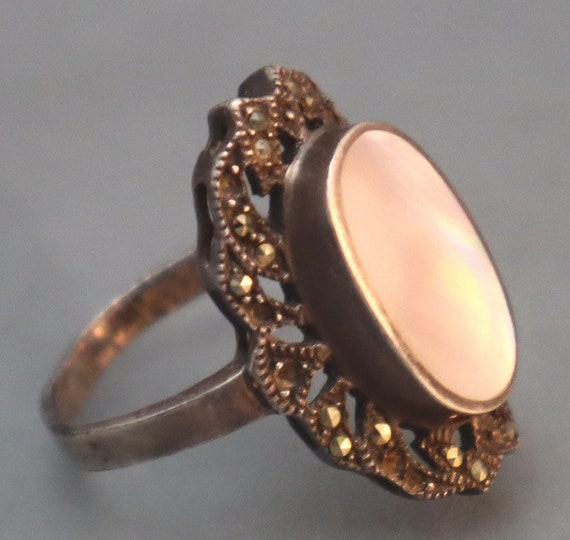 Deco Sterling Marcasite Mother of Pearl Ring 8.5 - image 3