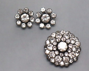 Vintage Tiered Rhinestone Brooch Pins Japanned Layered