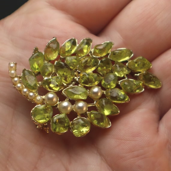 Vintage Olivine Stone Flower Leaf Brooch Pin - image 1