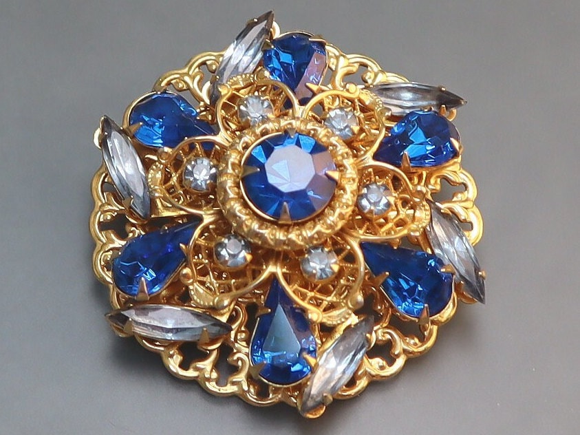 Broche Vintage Avec Cristaux Facettés Bleu Saphir - Ton Doré, Modèle 3517, Occasion