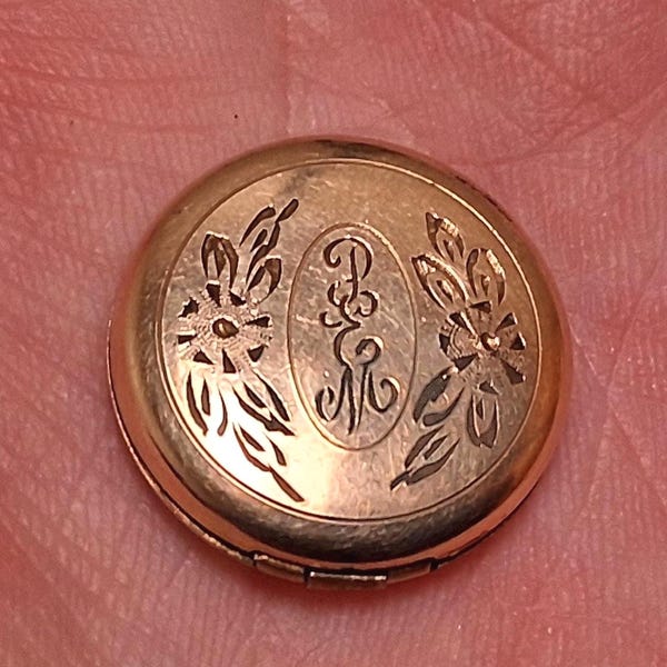 Vintage Gold Filled Heart Photo Locket Pendant Engraved Signed