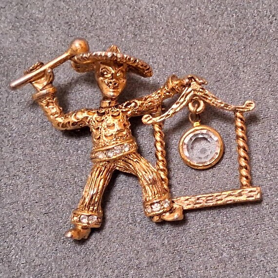 Vintage Chinese Man Brooch Crystal Gong