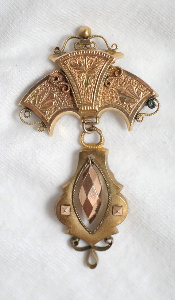 Antique Victorian Brooch Pin & Pendant Repousse Kissi… Gem