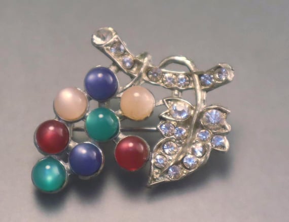 Lucite Grapes Brooch Moonglow Jewel Tones